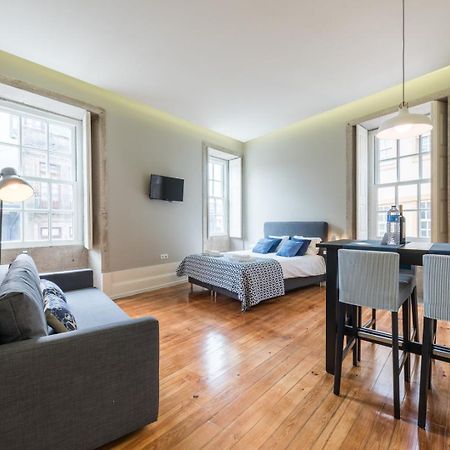 Апартаменты Guestready - Chic Retreat In The Heart Of Порту Экстерьер фото