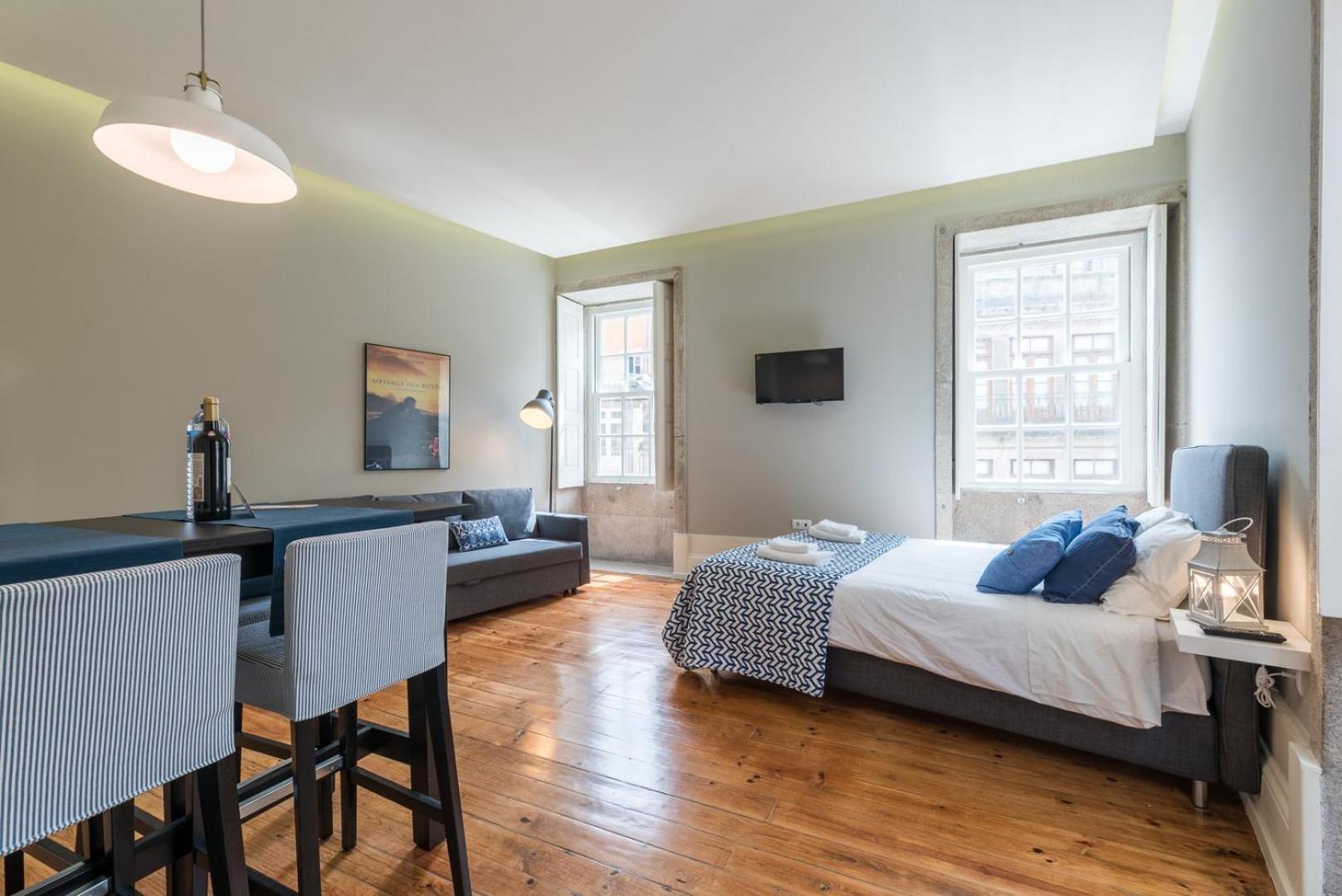 Апартаменты Guestready - Chic Retreat In The Heart Of Порту Экстерьер фото