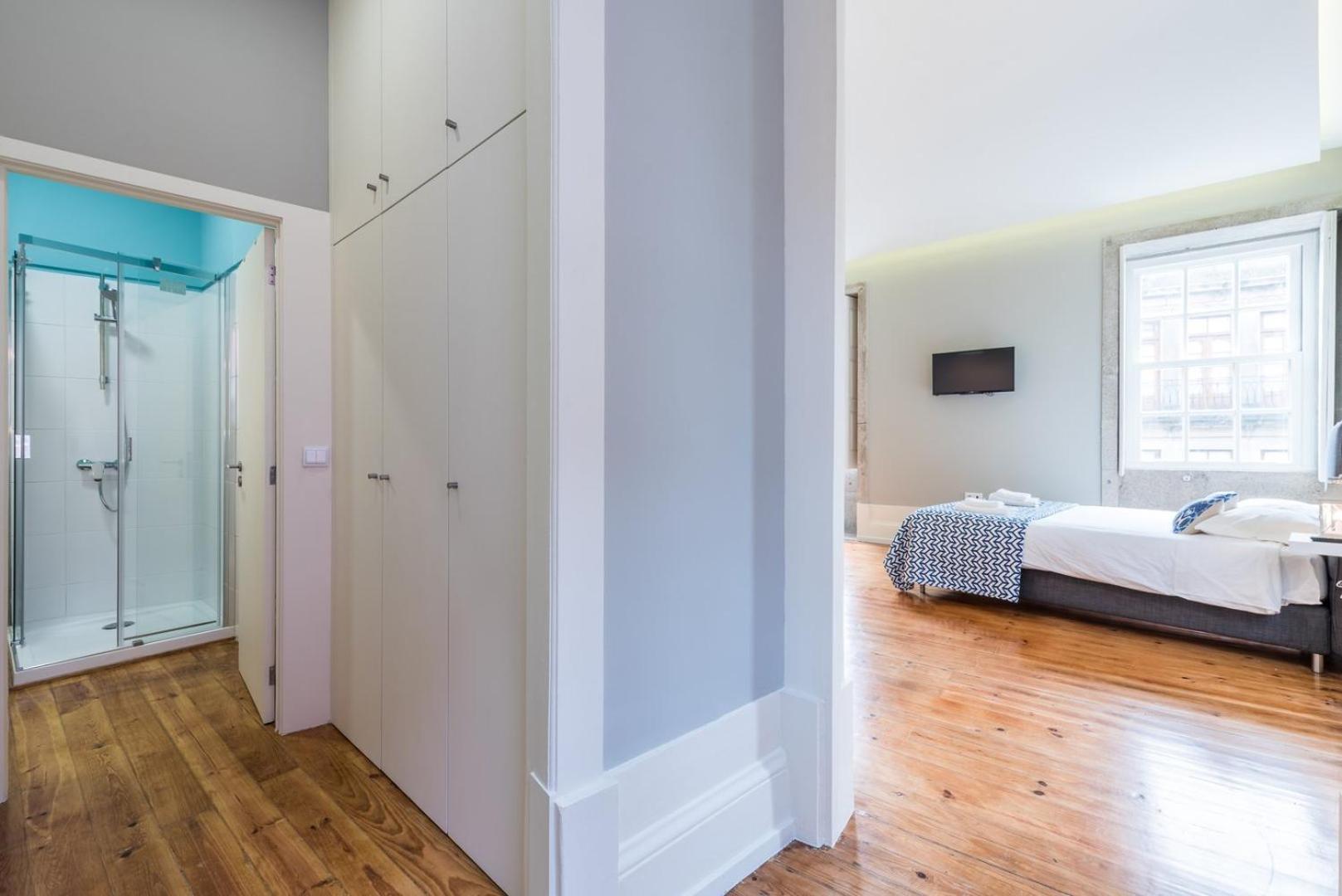 Апартаменты Guestready - Chic Retreat In The Heart Of Порту Экстерьер фото