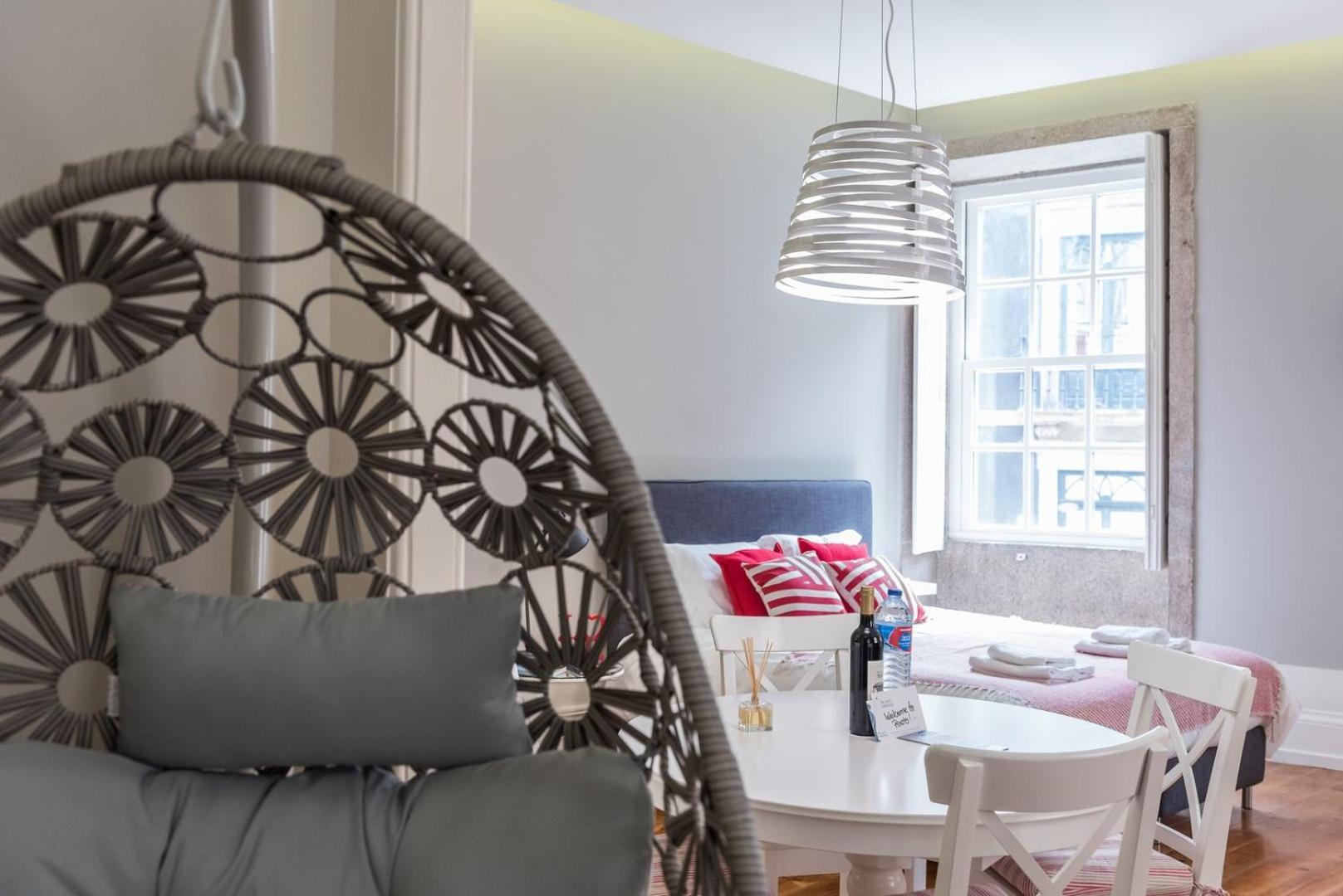 Апартаменты Guestready - Chic Retreat In The Heart Of Порту Экстерьер фото