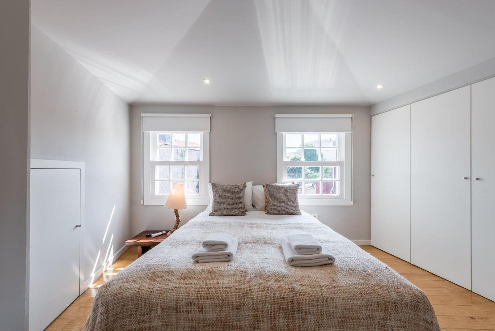 Апартаменты Guestready - Chic Retreat In The Heart Of Порту Экстерьер фото